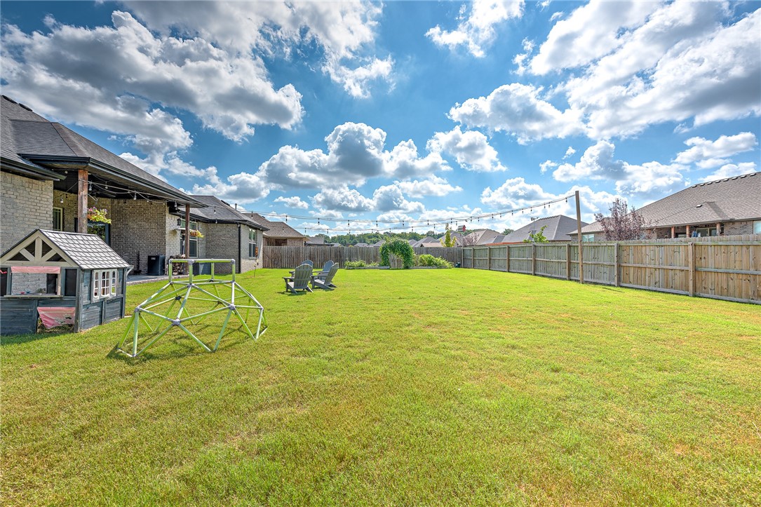 Cave Springs, Arkansas, 72718, United States, 4 Bedrooms Bedrooms, ,3 BathroomsBathrooms,Residential,For Sale,1919634