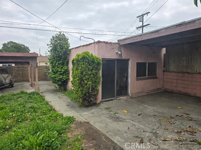 Los Angeles, California, 90047, United States, 2 Bedrooms Bedrooms, ,1 BathroomBathrooms,Residential,For Sale,1935031