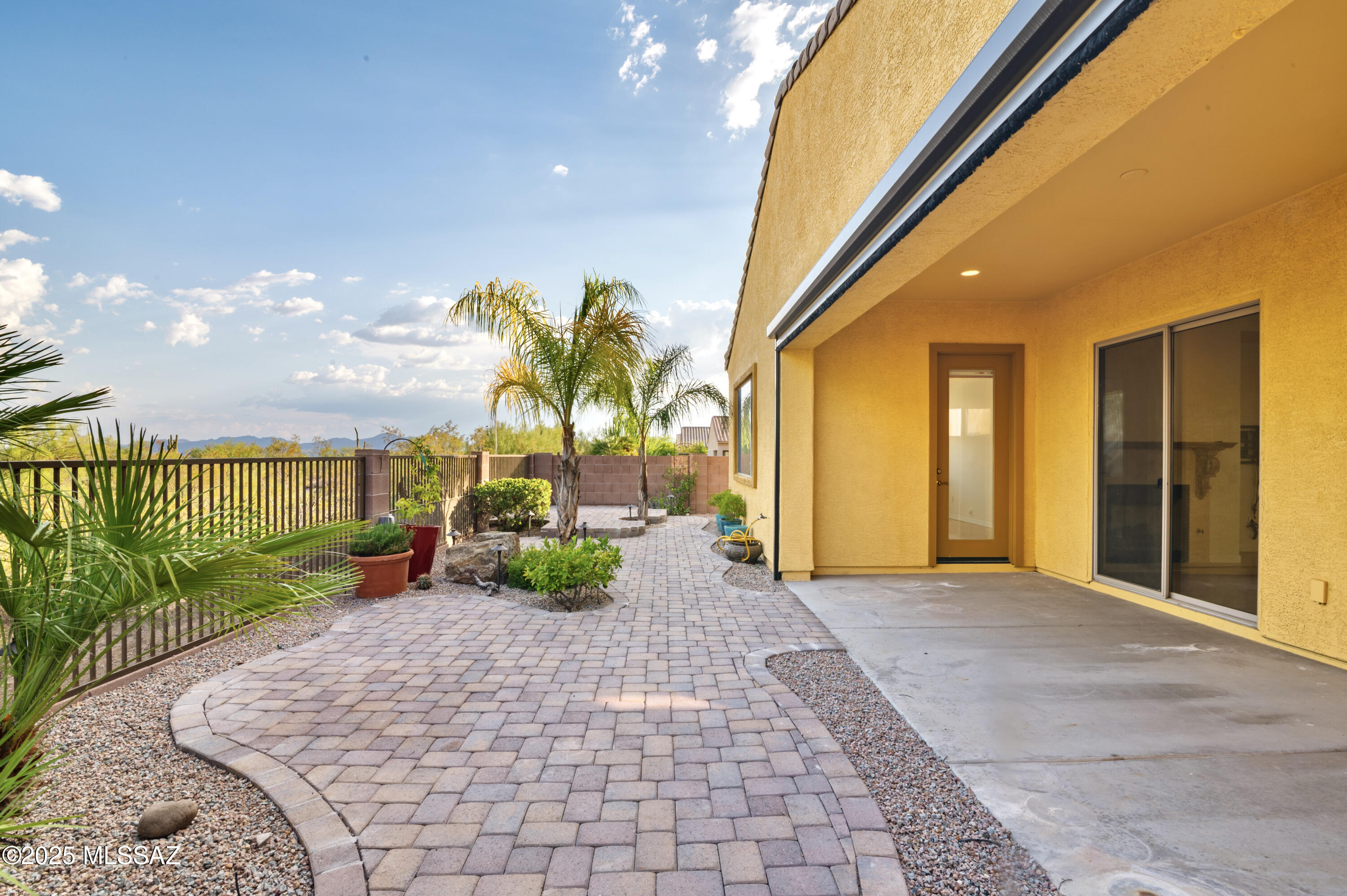 Marana, Arizona, 85658, United States, 3 Bedrooms Bedrooms, ,3 BathroomsBathrooms,Residential,For Sale,1926095