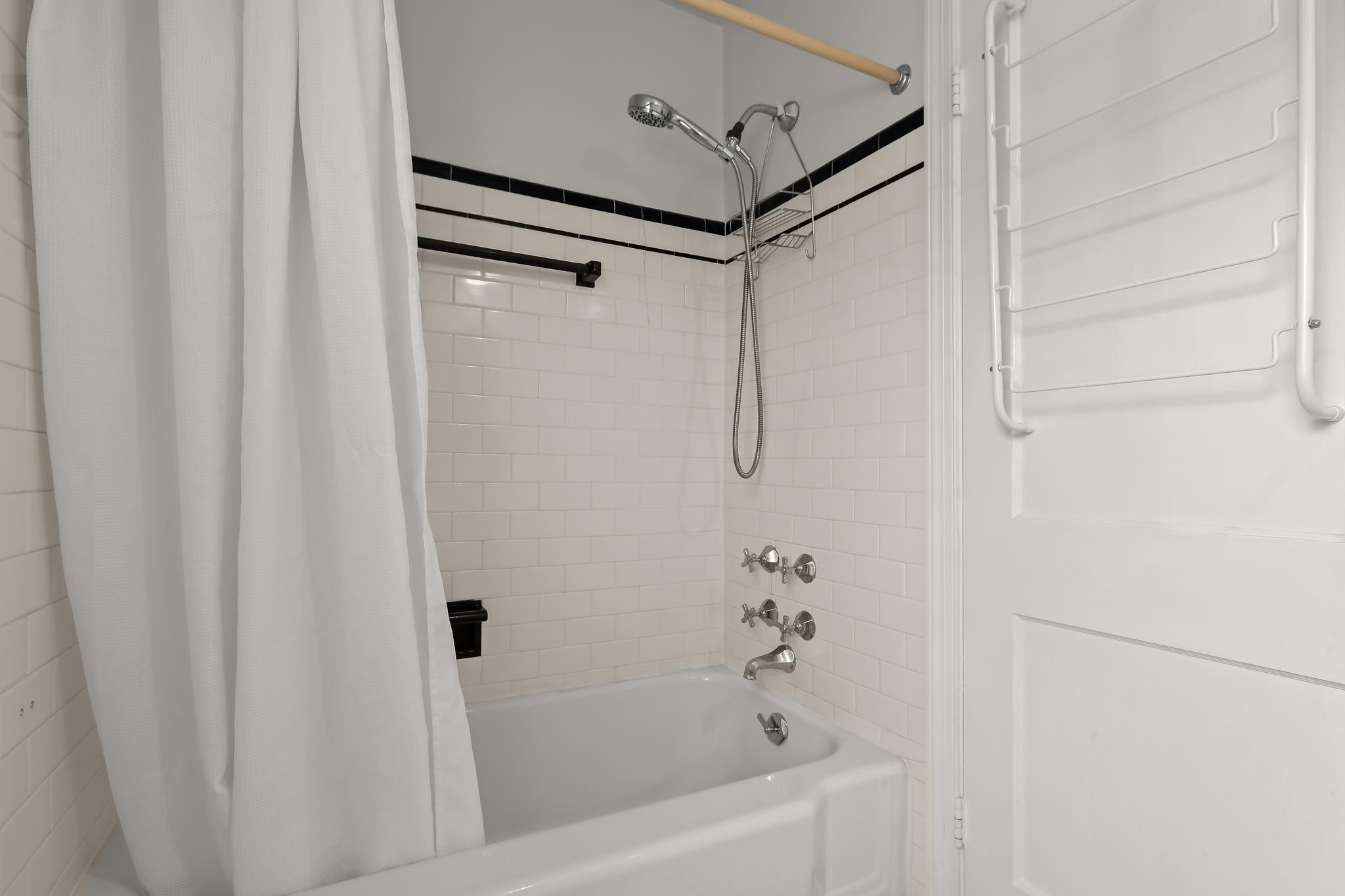  4308 Wilkens Avenue, Baltimore, MD, 21229 - 物件實景