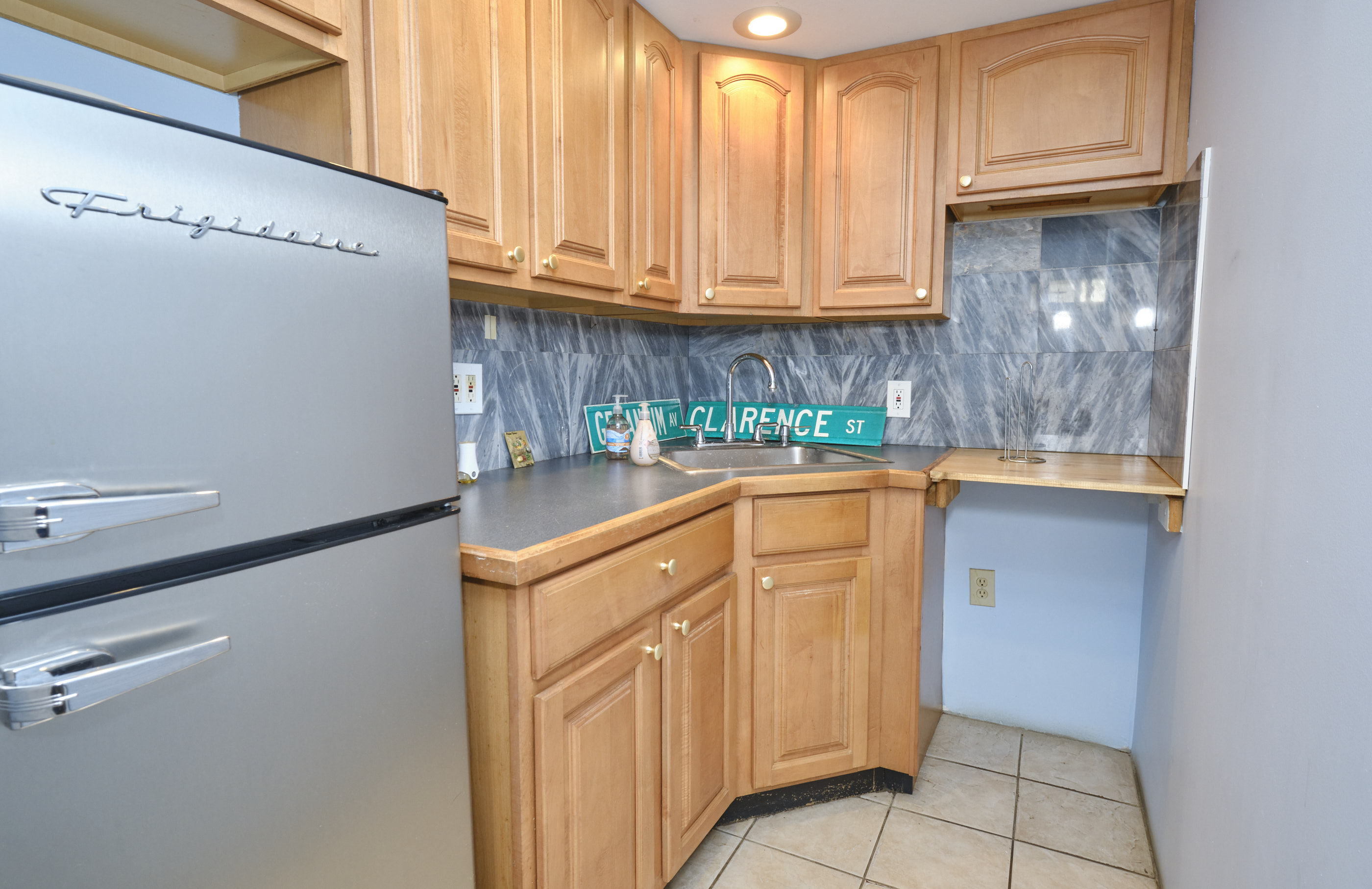 Floral Park, New York, 11001, United States, 3 Bedrooms Bedrooms, ,2 BathroomsBathrooms,Residential,For Sale,1974031