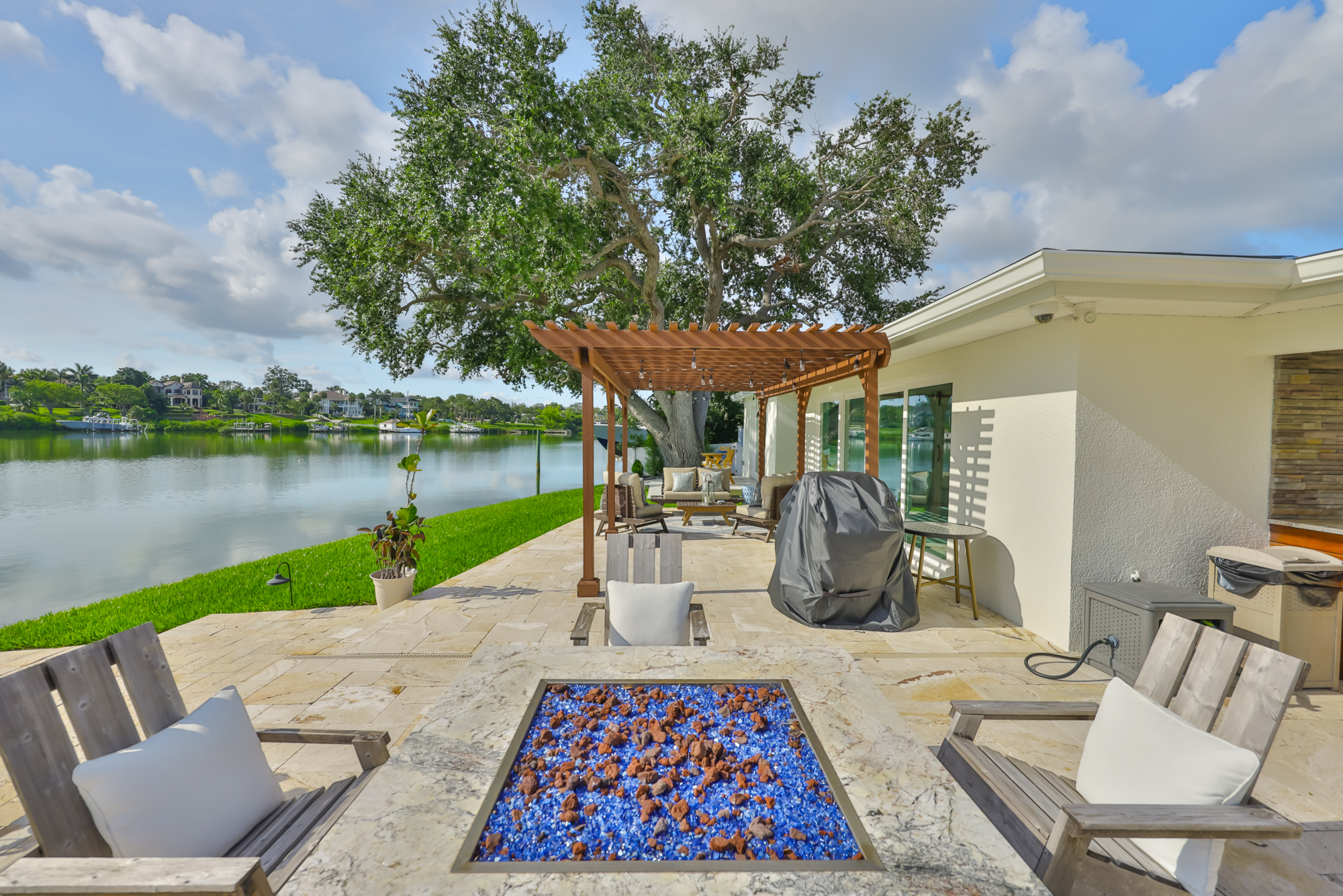 Largo, Florida, 33770, United States, 3 Bedrooms Bedrooms, ,4 BathroomsBathrooms,Residential,For Sale,1982146