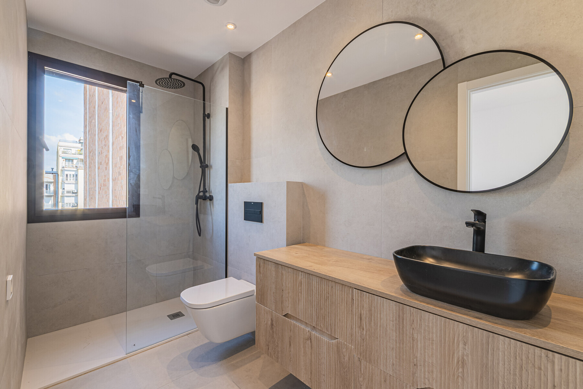  Newly constructed duplex penthouse near the beach - 物件實景
