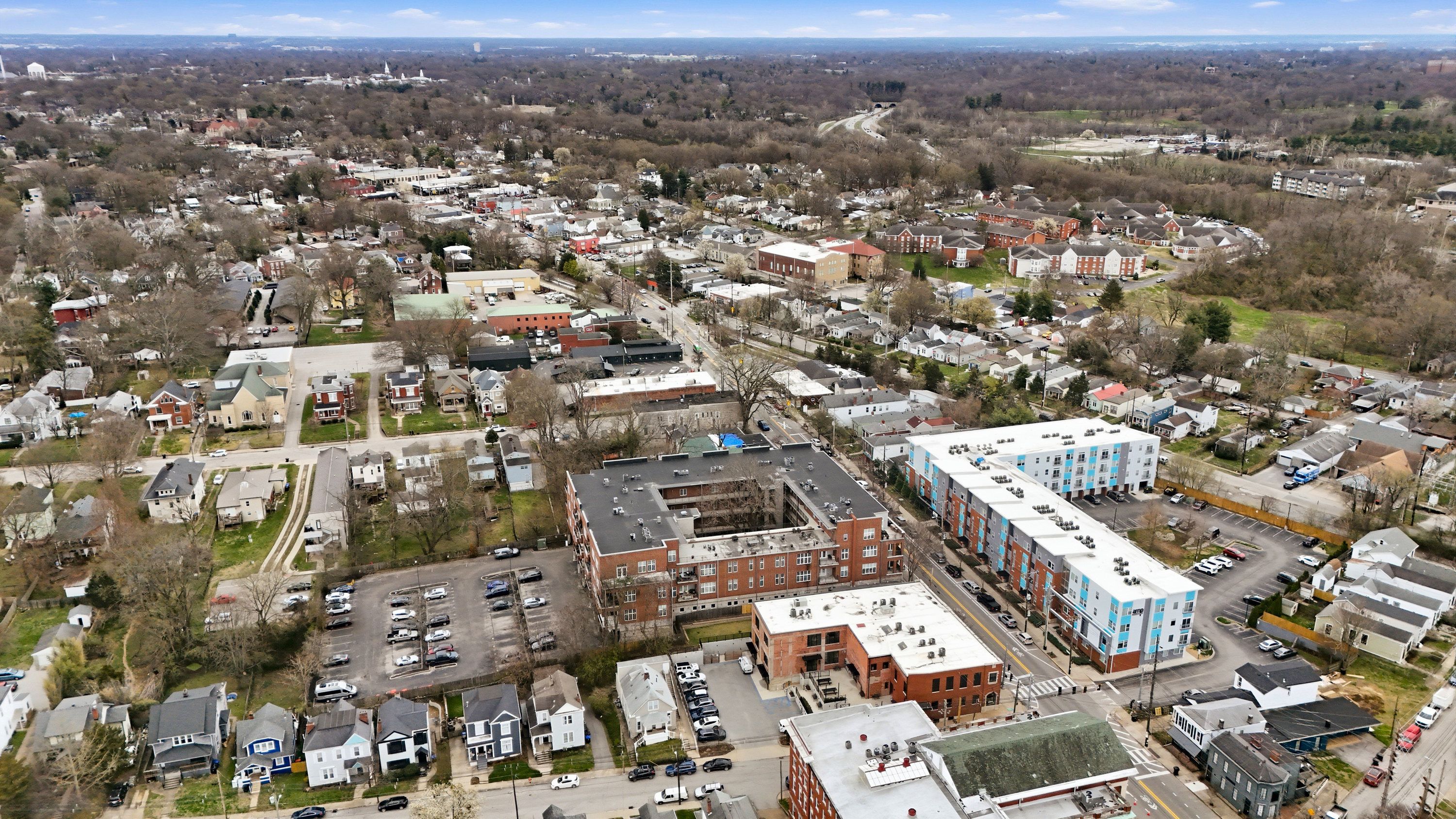 2011 Frankfort Avenue 303, Louisville, KY 40206 - 物件實景