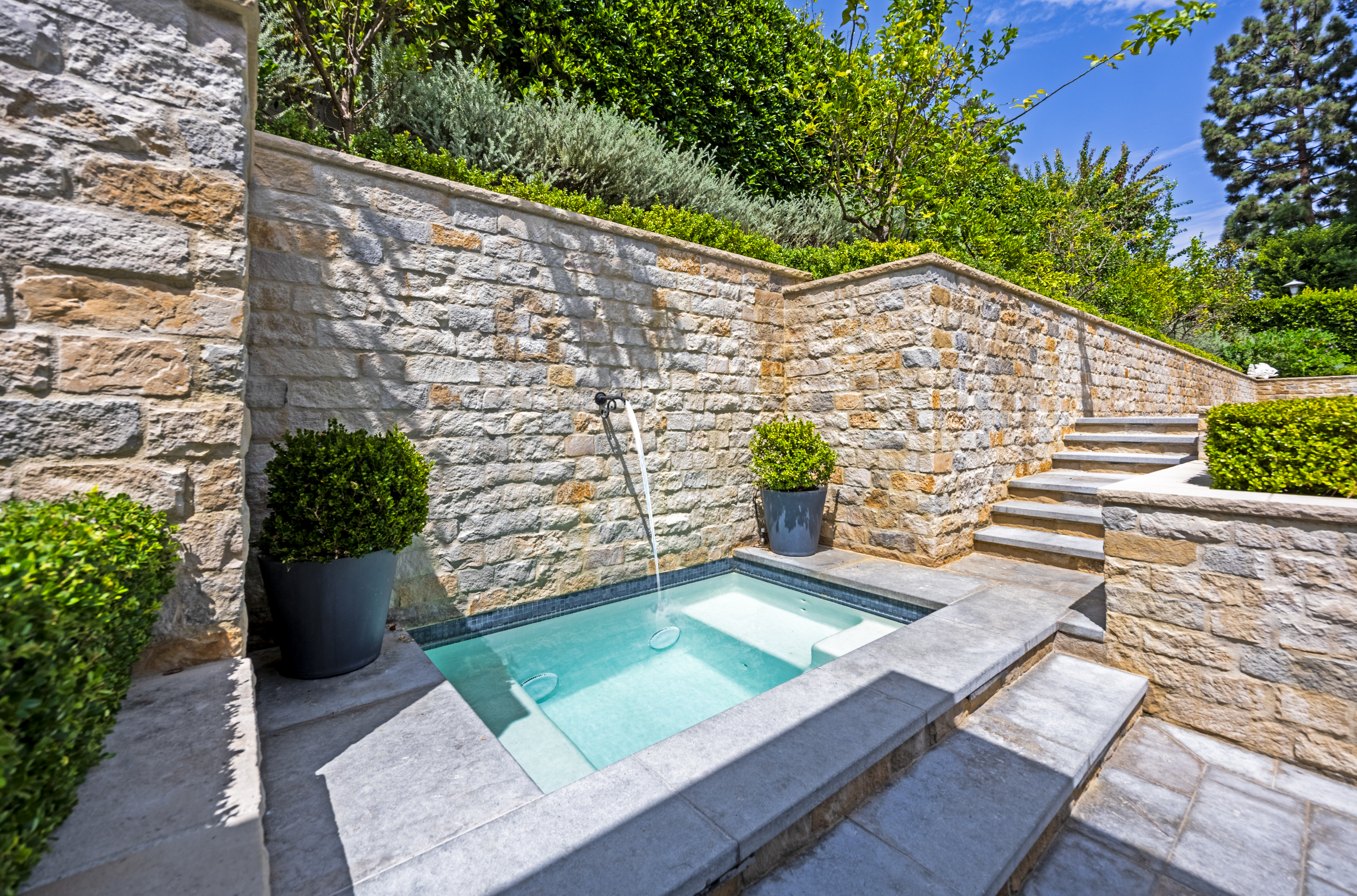  7 Oakmont Lane, Newport Beach, CA 92660 - 物件實景