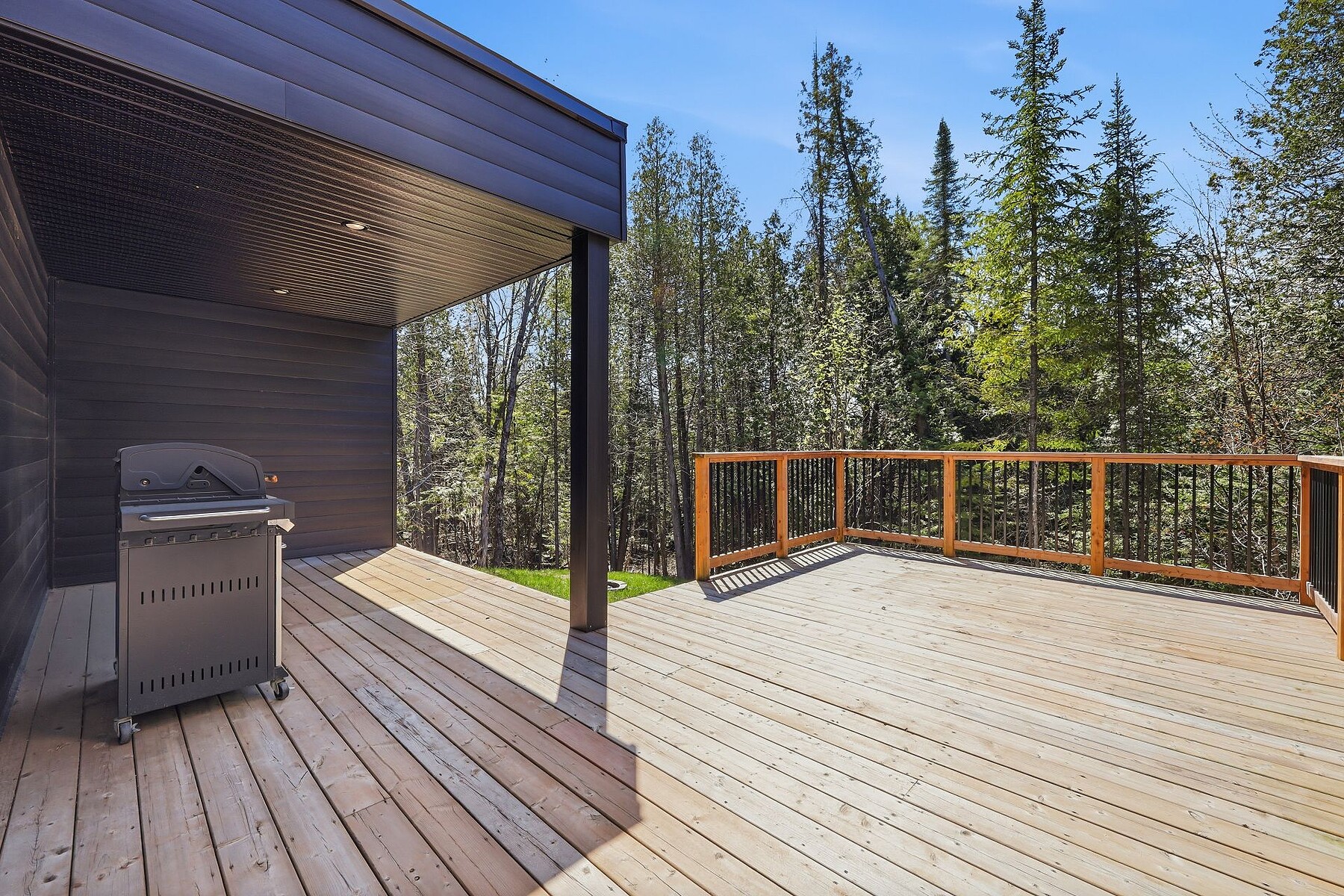  Sainte-Marguerite-du-Lac-Masson, Laurentides - 物件實景