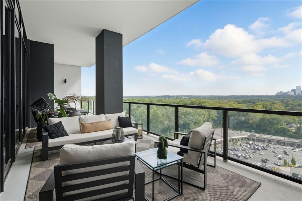 Atlanta, Georgia, 30305, United States, 2 Bedrooms Bedrooms, ,3 BathroomsBathrooms,Residential,For Sale,1979191