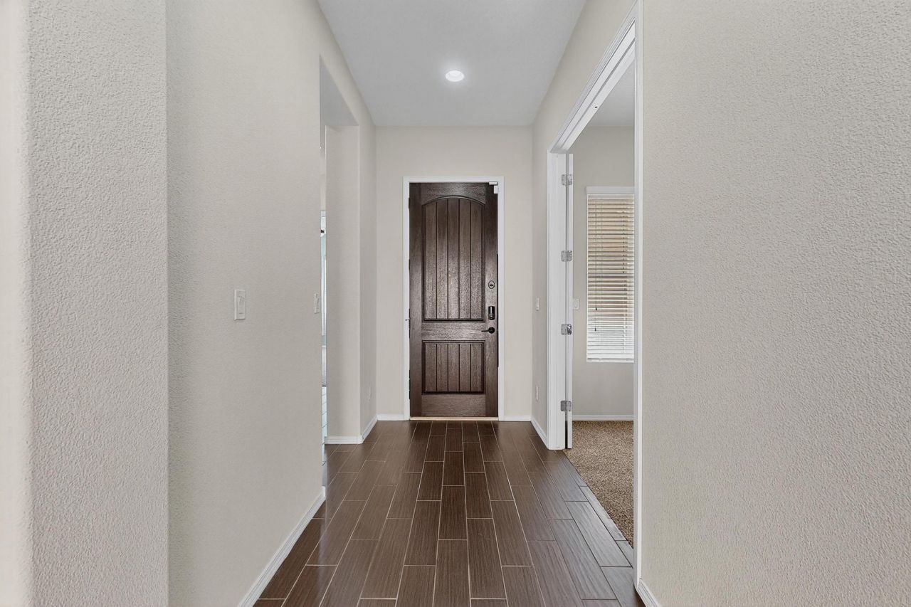 Rio Rancho, New Mexico, 87124, United States, 3 Bedrooms Bedrooms, ,2 BathroomsBathrooms,Residential,For Sale,1992883