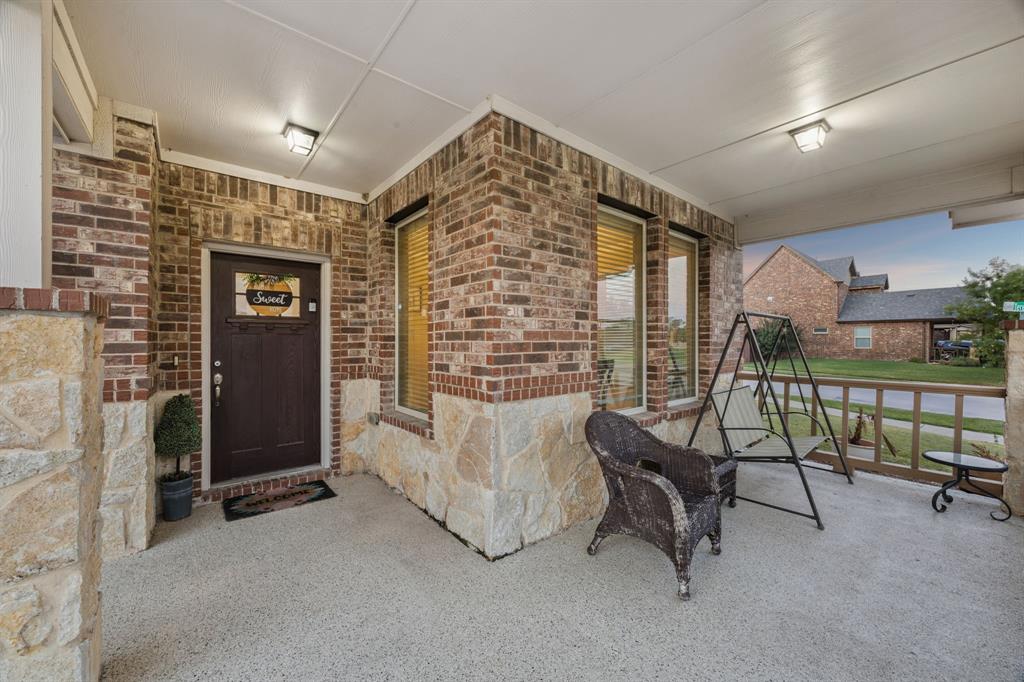 Rowlett, Texas, 75089, United States, 4 Bedrooms Bedrooms, ,4 BathroomsBathrooms,Residential,For Sale,1911433
