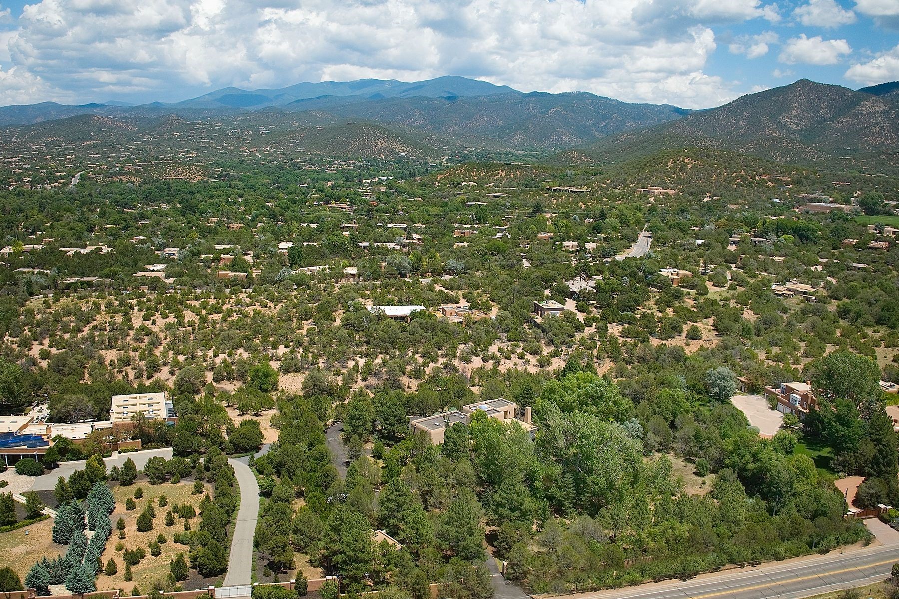  1021 Old Santa Fe Trail - 物件實景