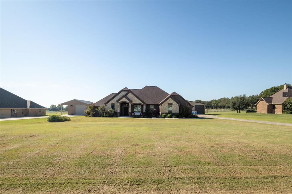 Weatherford, Texas, 76088, United States, 3 Bedrooms Bedrooms, ,2 BathroomsBathrooms,Residential,For Sale,1976944
