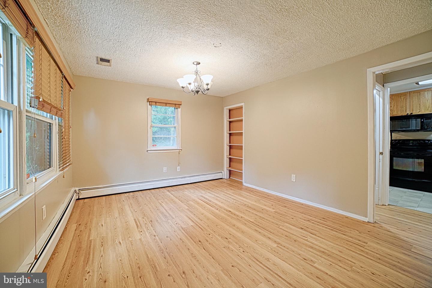 Annapolis, Maryland, 21403, United States, 4 Bedrooms Bedrooms, ,2 BathroomsBathrooms,Residential,For Sale,1911568