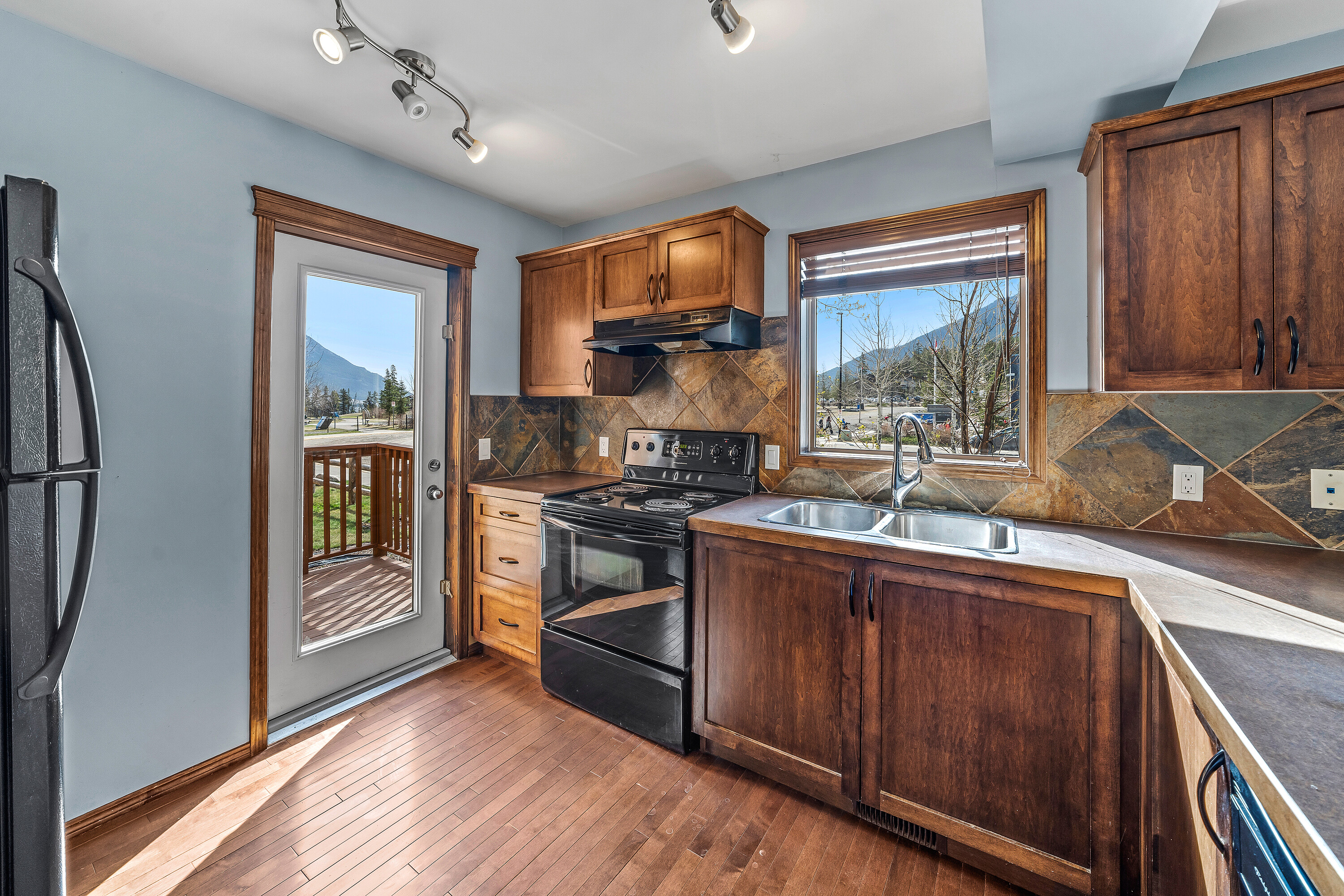  Mountain Living Single Family - 物件實景