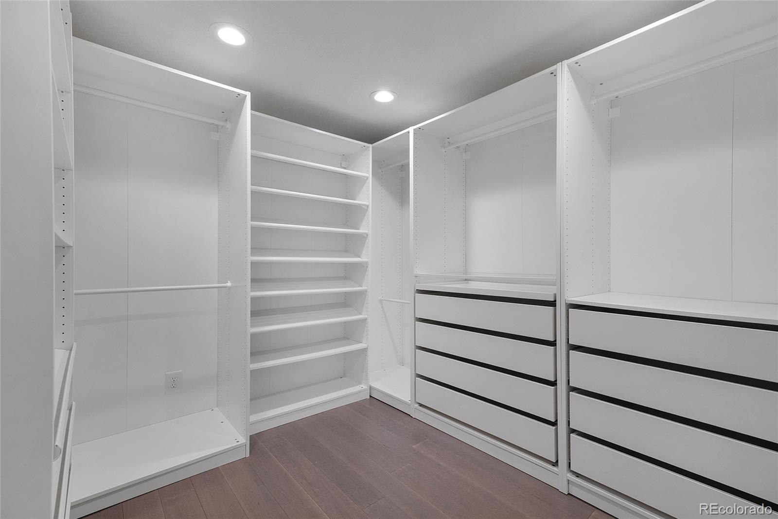 Denver, Colorado, 80224, United States, 4 Bedrooms Bedrooms, ,2 BathroomsBathrooms,Residential,For Sale,1907590