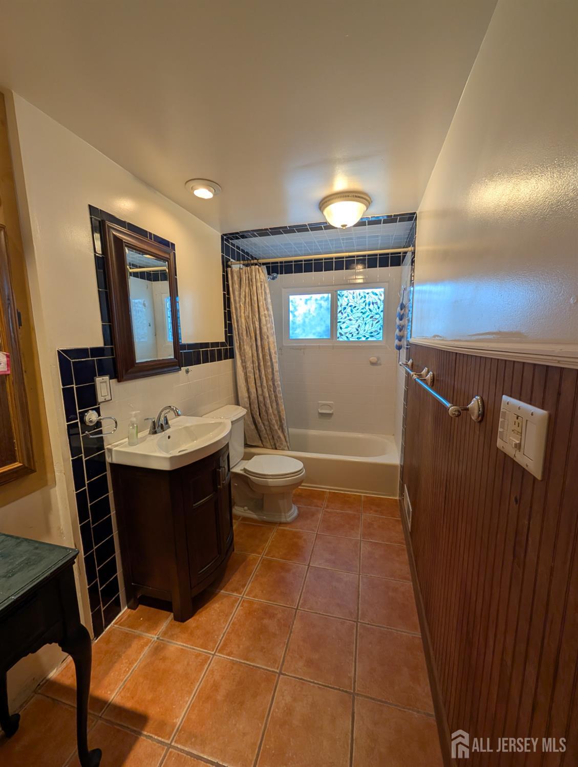 Old Bridge, New Jersey, 08857, United States, 3 Bedrooms Bedrooms, ,2 BathroomsBathrooms,Residential,For Sale,1849014