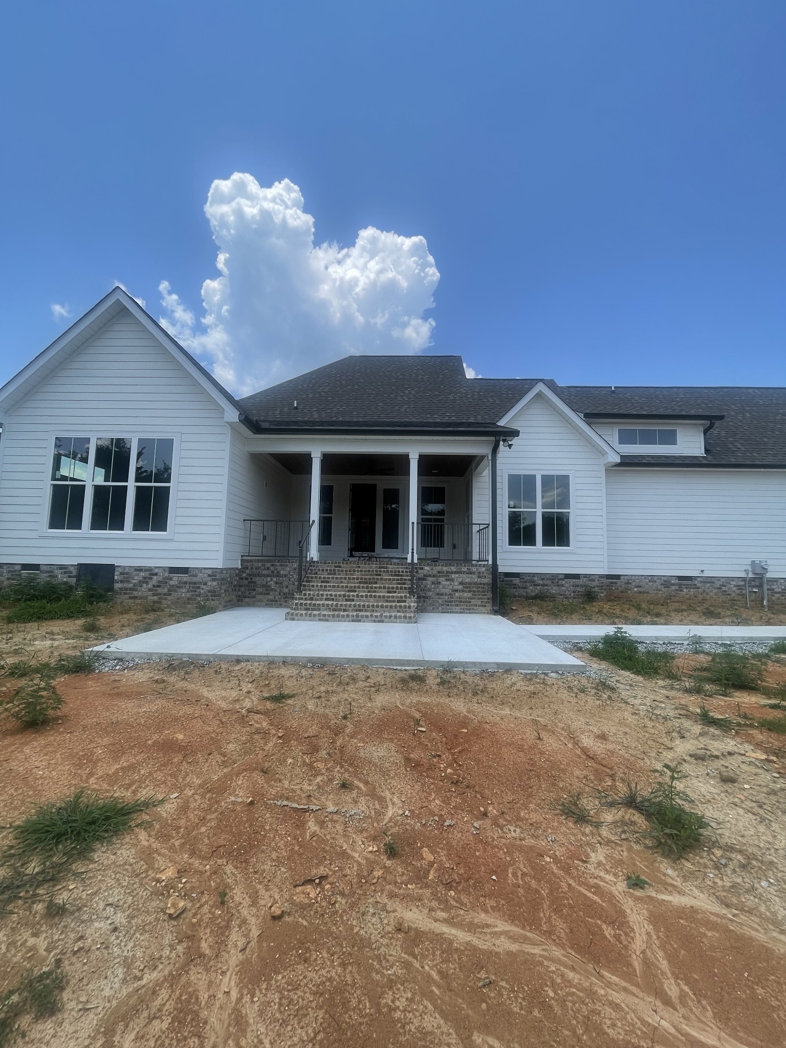 Winchester, Tennessee, 37398, United States, 3 Bedrooms Bedrooms, ,4 BathroomsBathrooms,Residential,For Sale,1928177