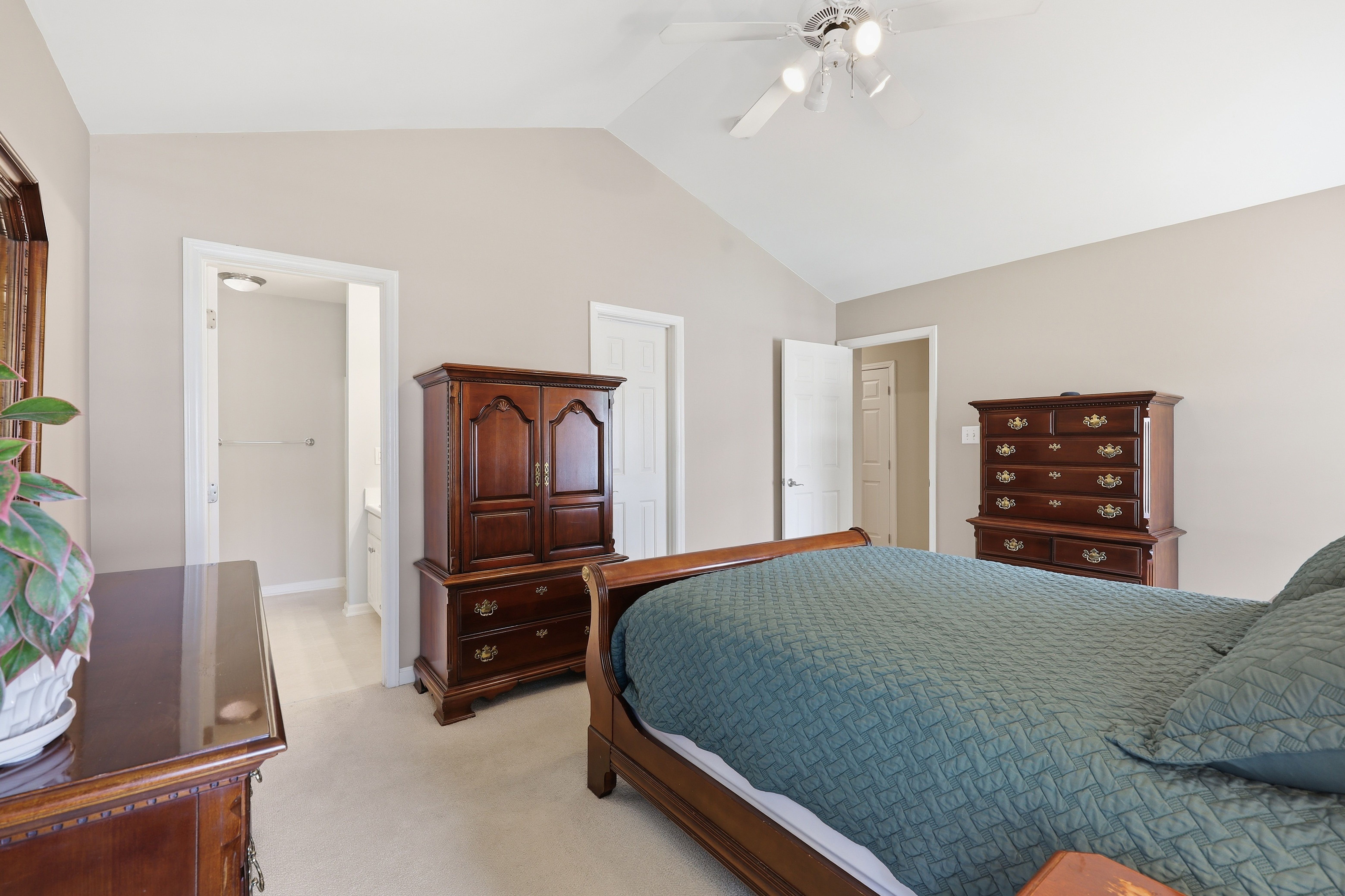  5904 Westborough Drive, Raleigh, NC 27612 - 物件實景