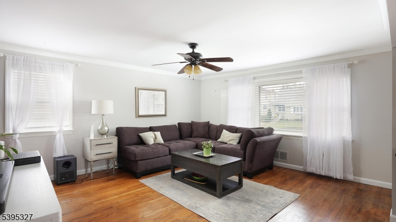 Garwood Boro, New Jersey, 07027, United States, 3 Bedrooms Bedrooms, ,2 BathroomsBathrooms,Residential,For Sale,1990951