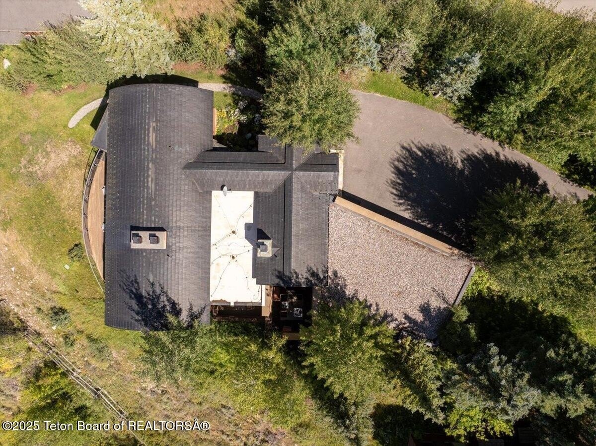 Jackson, Wyoming, 83001, United States, 4 Bedrooms Bedrooms, ,5 BathroomsBathrooms,Residential,For Sale,1851066