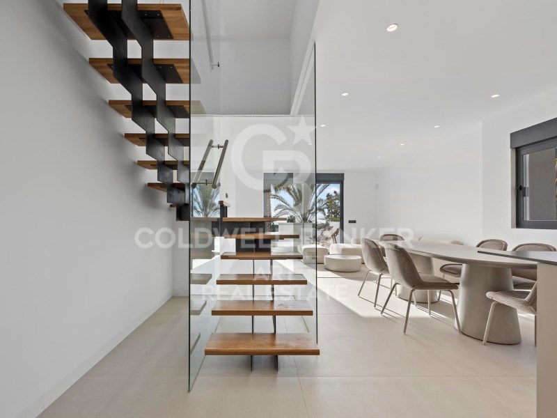 Estepona, Andalusia, ES, 4 Bedrooms Bedrooms, ,4 BathroomsBathrooms,Residential,For Sale,1743739