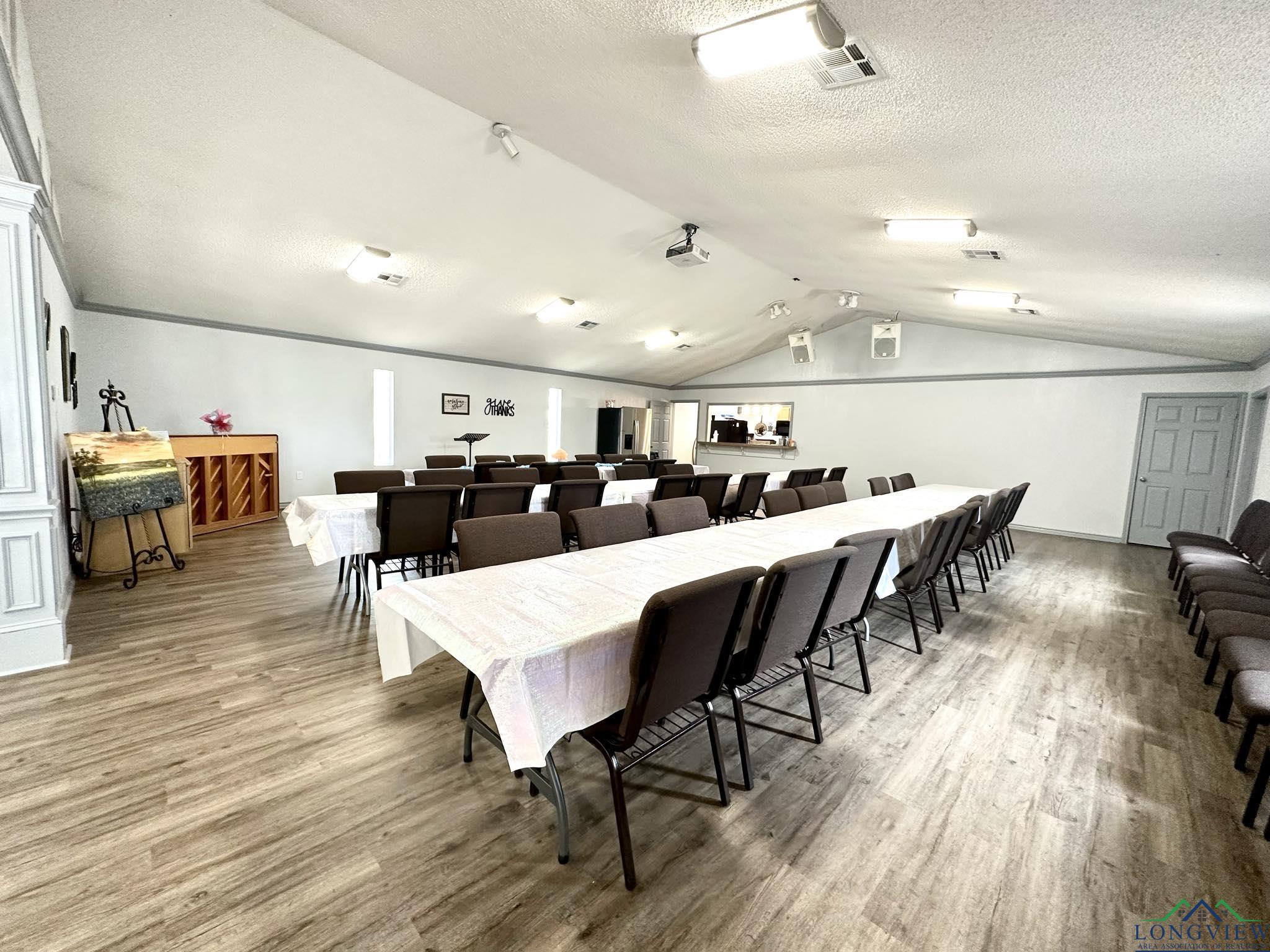 Mineola, Texas, 75773, United States, ,Residential,For Sale,1924942
