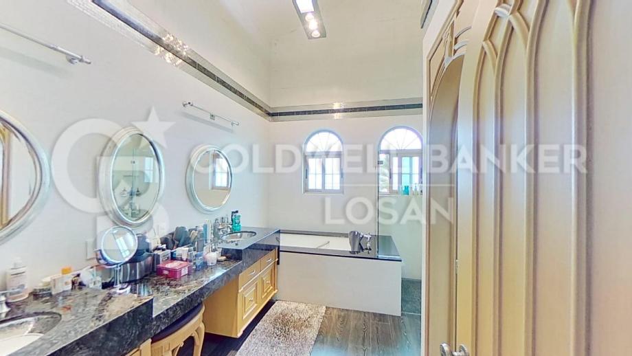 M?rmol, Naucalpan de Juárez, Estado de méxico, 53283, Mexico, 4 Bedrooms Bedrooms, ,4 BathroomsBathrooms,Residential,For Sale,M?rmol,1563159