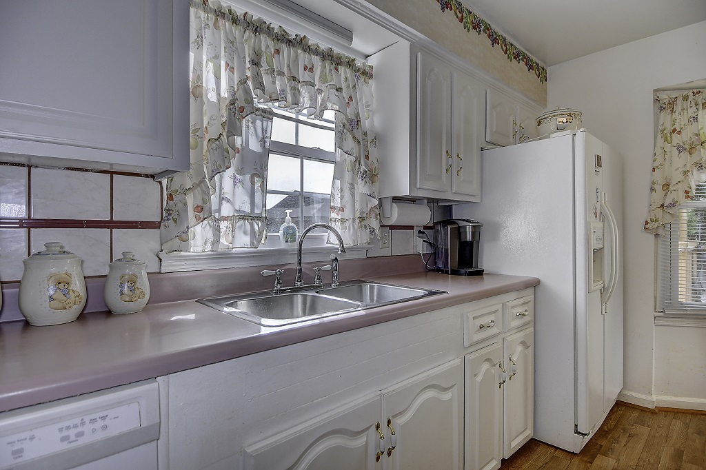 Norfolk, Virginia, 23502, United States, 4 Bedrooms Bedrooms, ,4 BathroomsBathrooms,Residential,For Sale,1974542