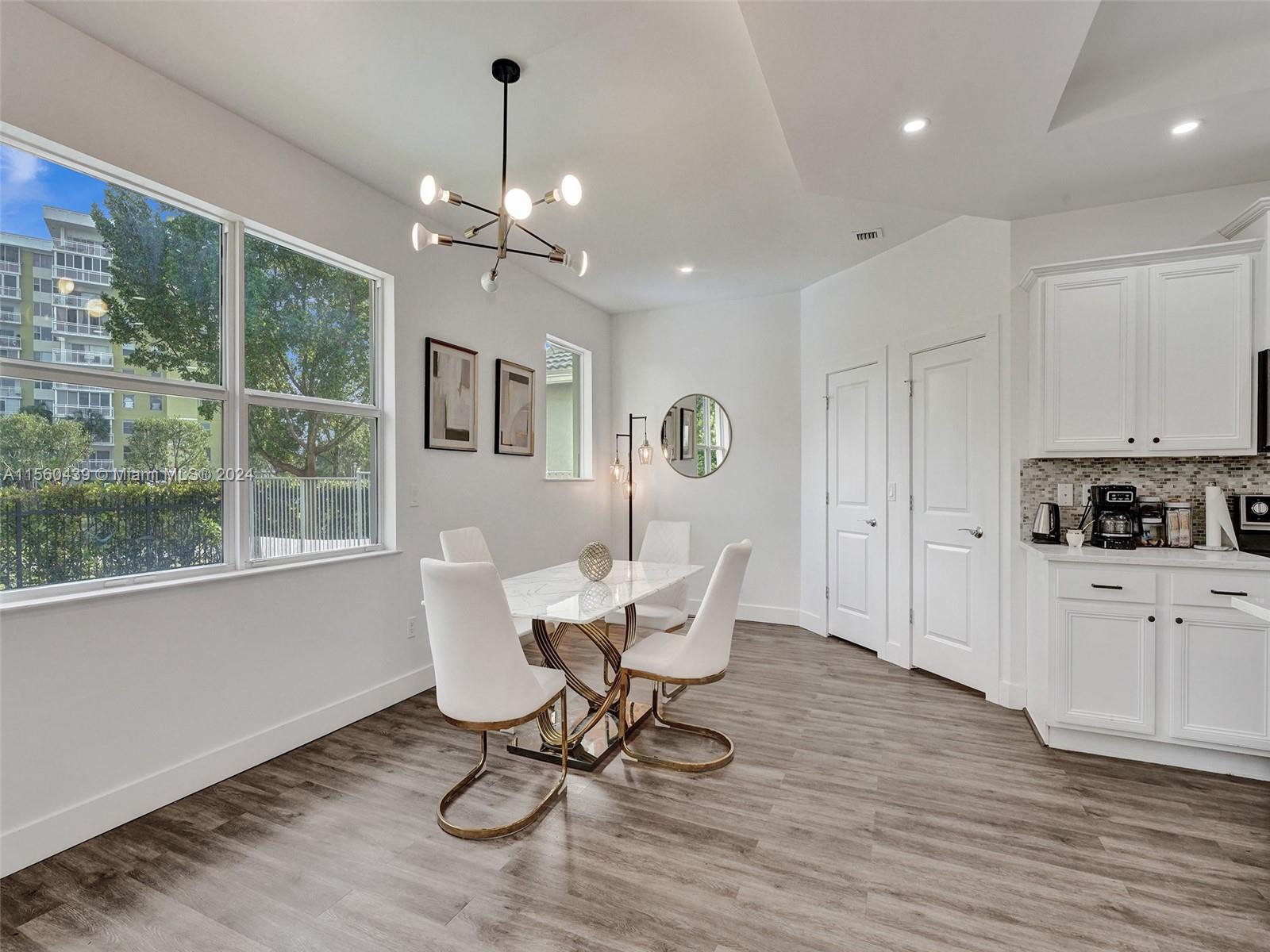 4334 Large Leaf Ln, Hollywood, Florida, 33021, United States, 6 Bedrooms Bedrooms, ,4 BathroomsBathrooms,Residential,For Sale,4334 Large Leaf Ln,1500872