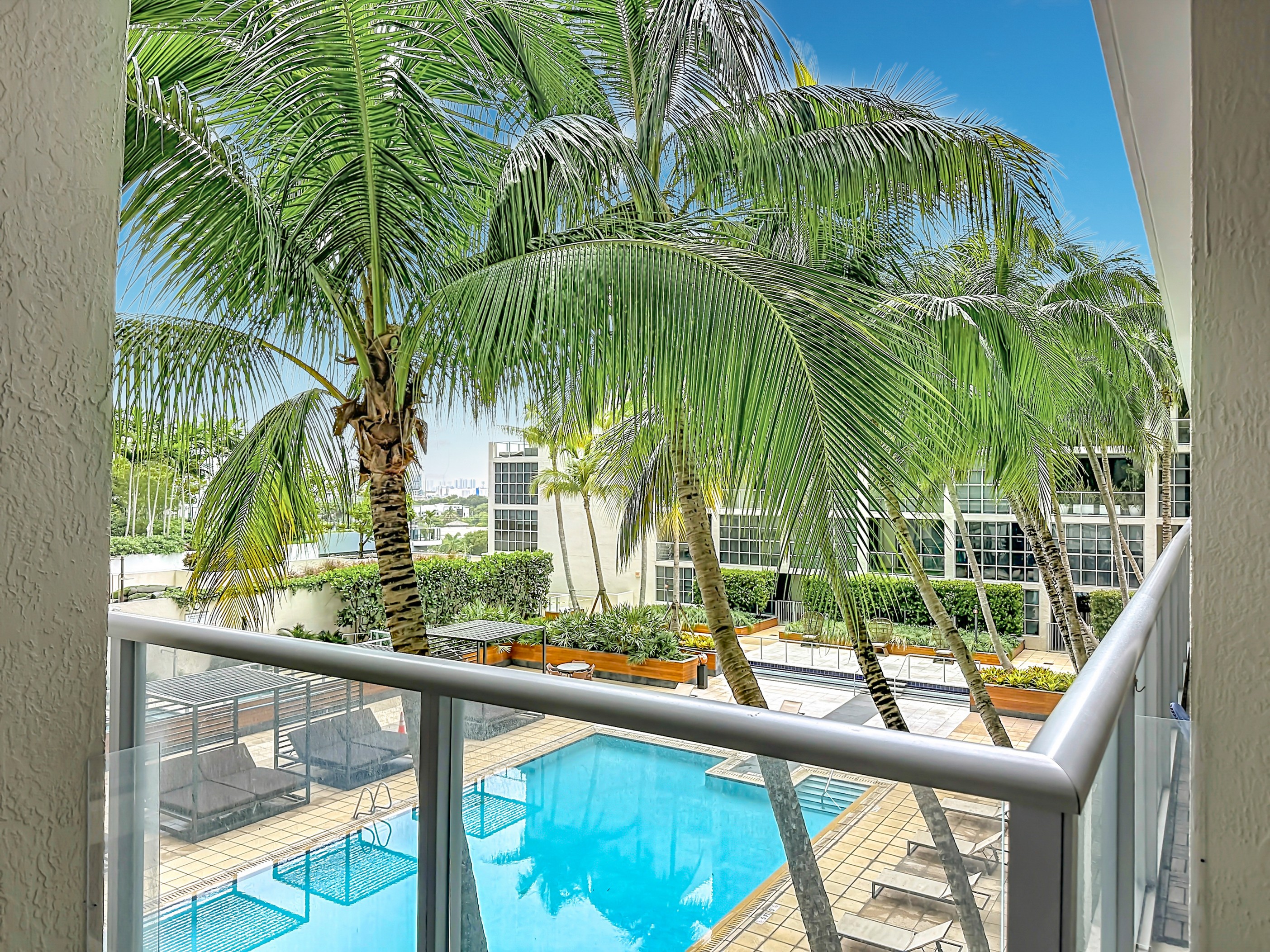  3470 E Coast Ave, Miami, FL, 33137 - 物件實景