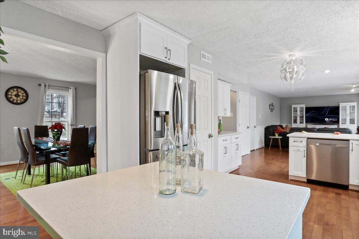 New Market, Maryland, 21774, United States, 5 Bedrooms Bedrooms, ,4 BathroomsBathrooms,Residential,For Sale,2008172