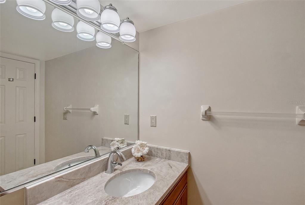 Bradenton, Florida, 34210, United States, 2 Bedrooms Bedrooms, ,3 BathroomsBathrooms,Residential,For Sale,1793424