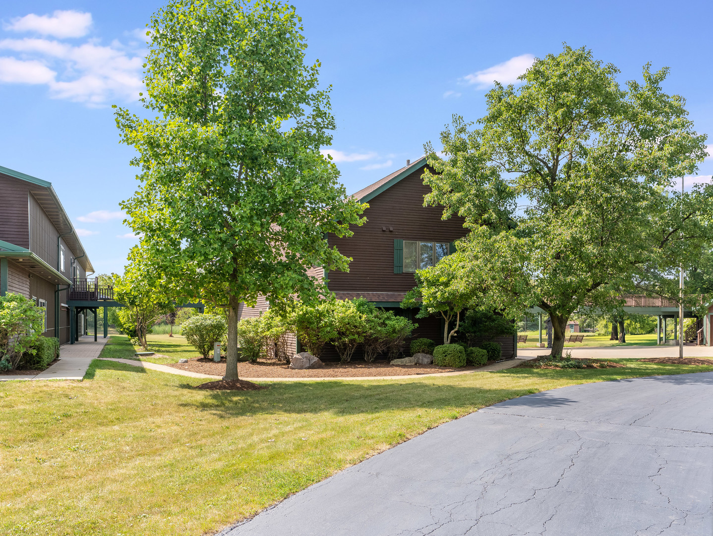 Frankfort, Illinois, 60423, United States, 8 Bedrooms Bedrooms, ,7 BathroomsBathrooms,Residential,For Sale,1911769