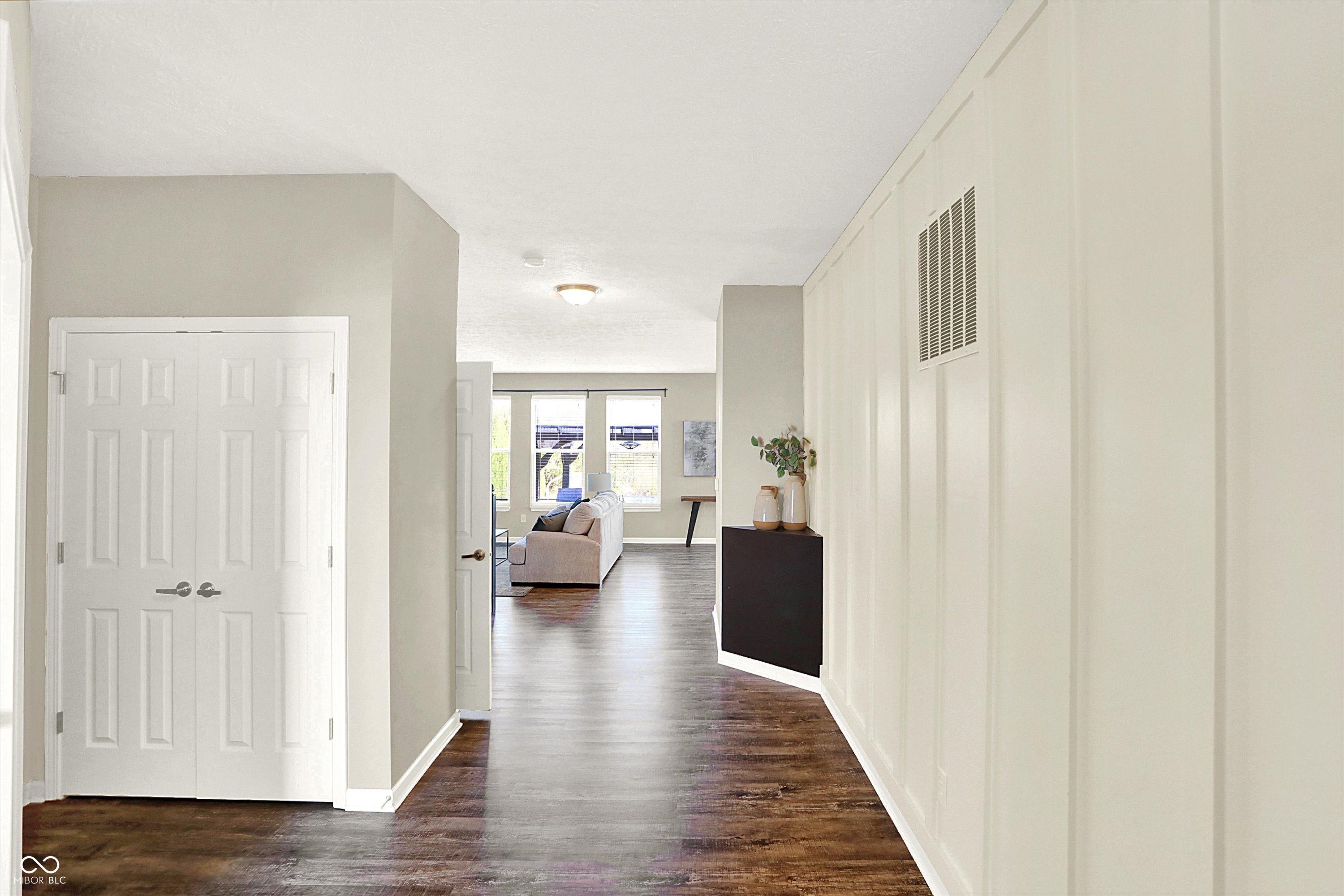 Bargersville, Indiana, 46106, United States, 5 Bedrooms Bedrooms, ,4 BathroomsBathrooms,Residential,For Sale,1975044