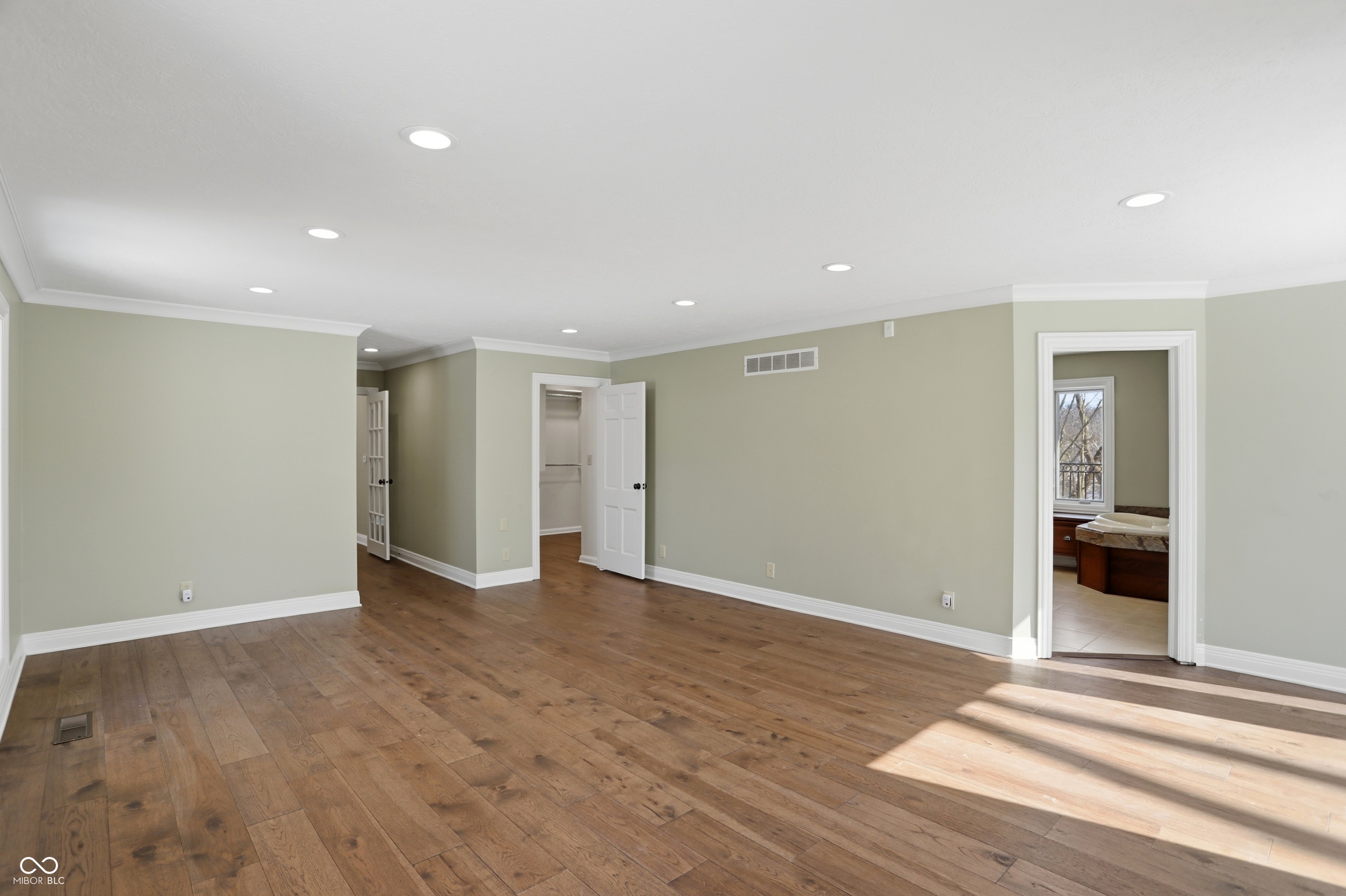 Indianapolis, Indiana, 46256, United States, 6 Bedrooms Bedrooms, ,10 BathroomsBathrooms,Residential,For Sale,2016946