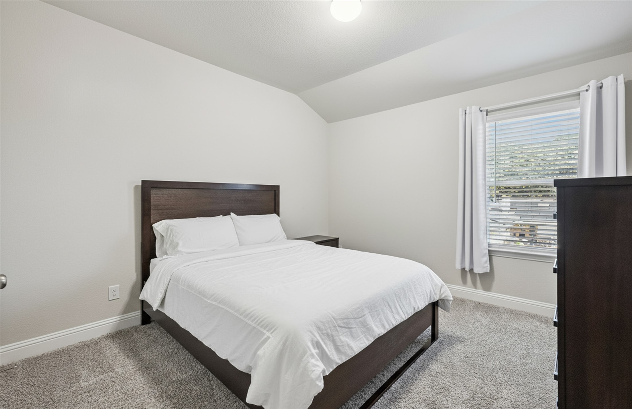 Plano, Texas, 75075, United States, 4 Bedrooms Bedrooms, ,3 BathroomsBathrooms,Residential,For Sale,1961646