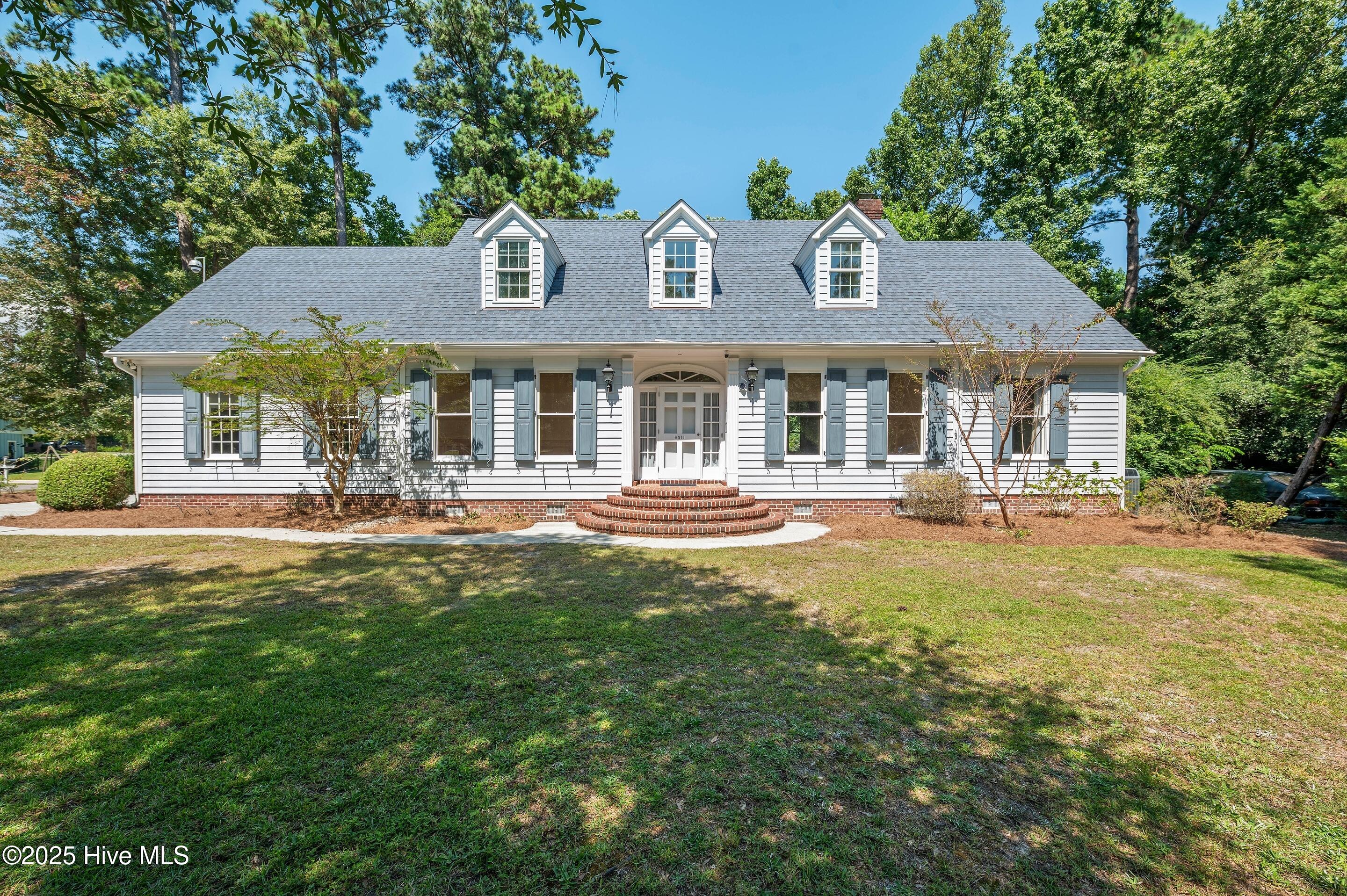 Wilmington, North Carolina, 28409, United States, 3 Bedrooms Bedrooms, ,4 BathroomsBathrooms,Residential,For Sale,1942177