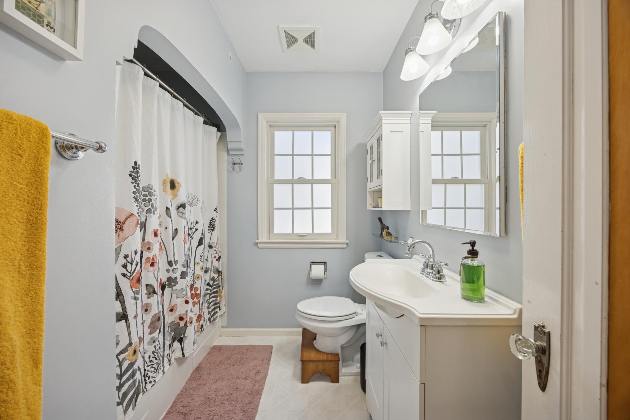 Minneapolis, Minnesota, 55418, United States, 3 Bedrooms Bedrooms, ,1 BathroomBathrooms,Residential,For Sale,1989084