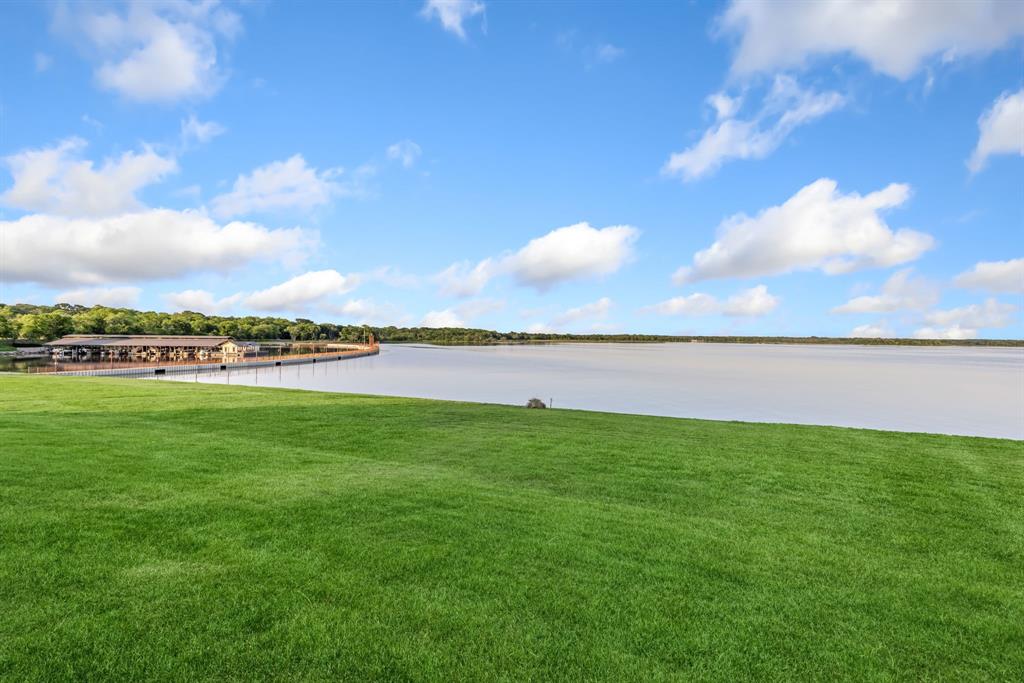 Kemp, Texas, 75143, United States, 4 Bedrooms Bedrooms, ,4 BathroomsBathrooms,Residential,For Sale,1807273