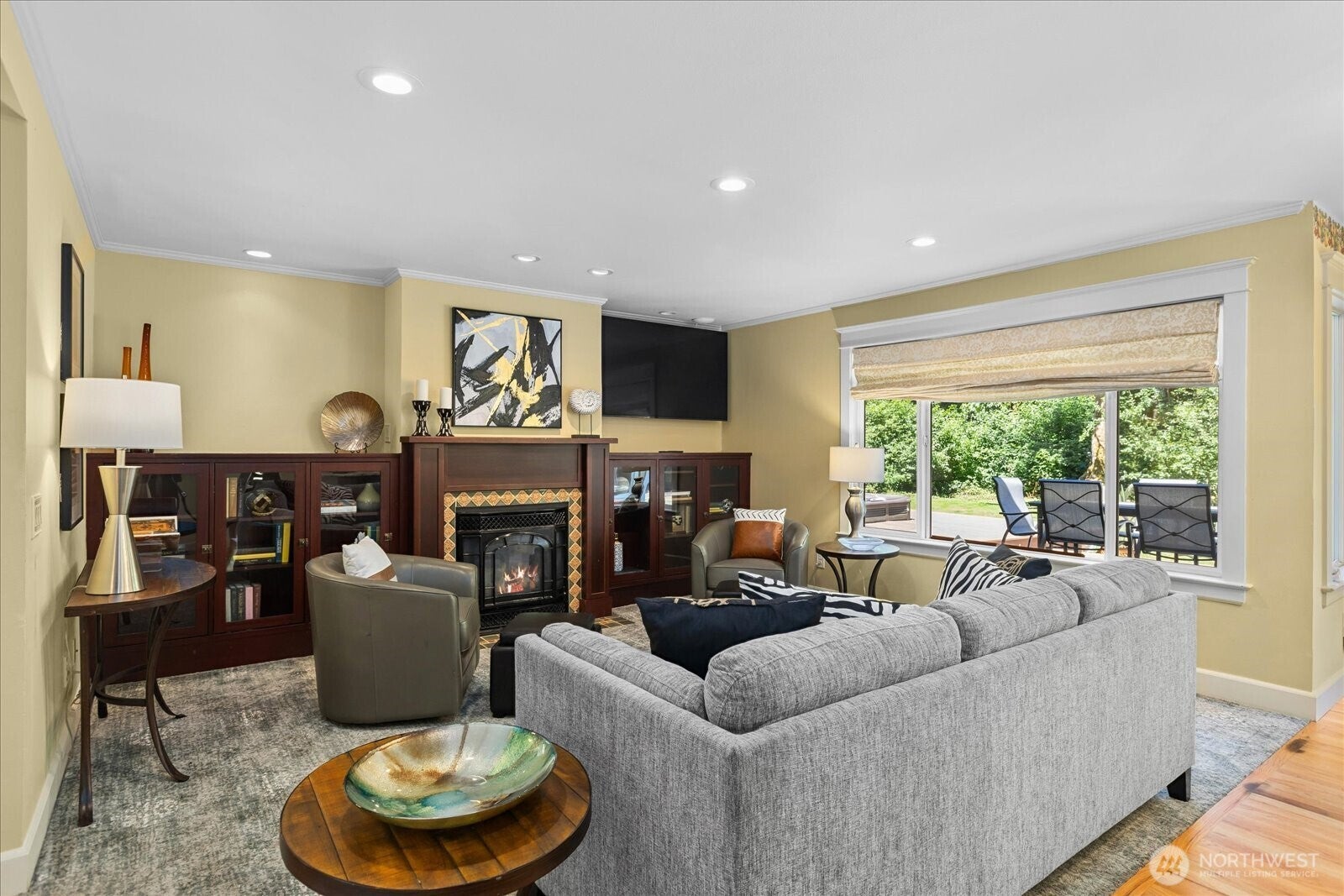 Woodinville, Washington, 98072, United States, 4 Bedrooms Bedrooms, ,2 BathroomsBathrooms,Residential,For Sale,1979397