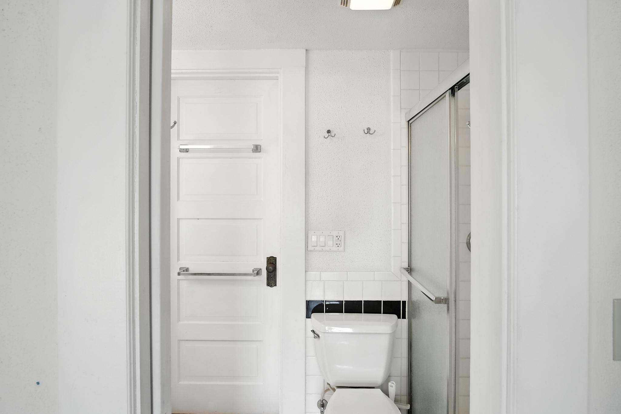 Hot Springs, South Dakota, 57747, United States, 5 Bedrooms Bedrooms, ,4 BathroomsBathrooms,Residential,For Sale,1983319