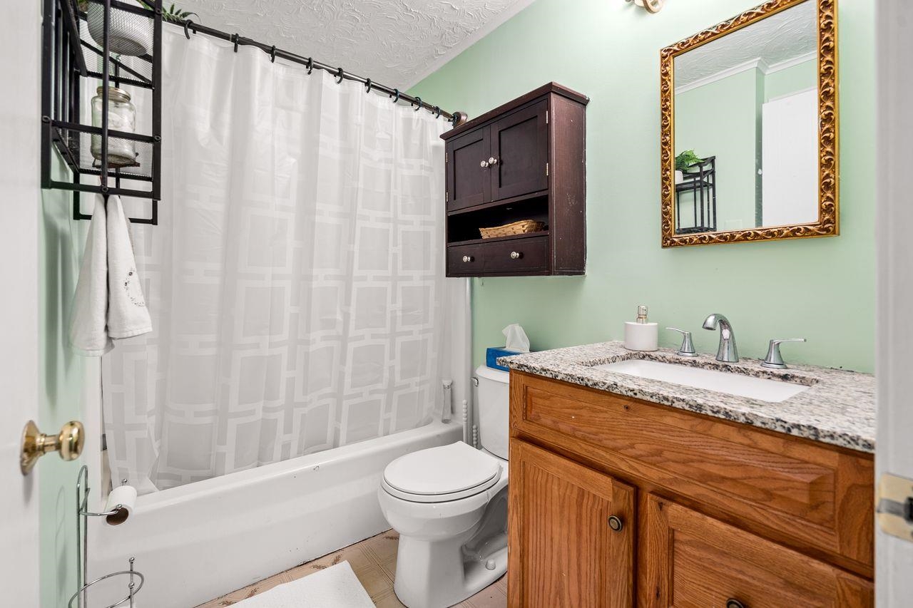 Amherst, New Hampshire, 03031, United States, 2 Bedrooms Bedrooms, ,1 BathroomBathrooms,Residential,For Sale,1996144