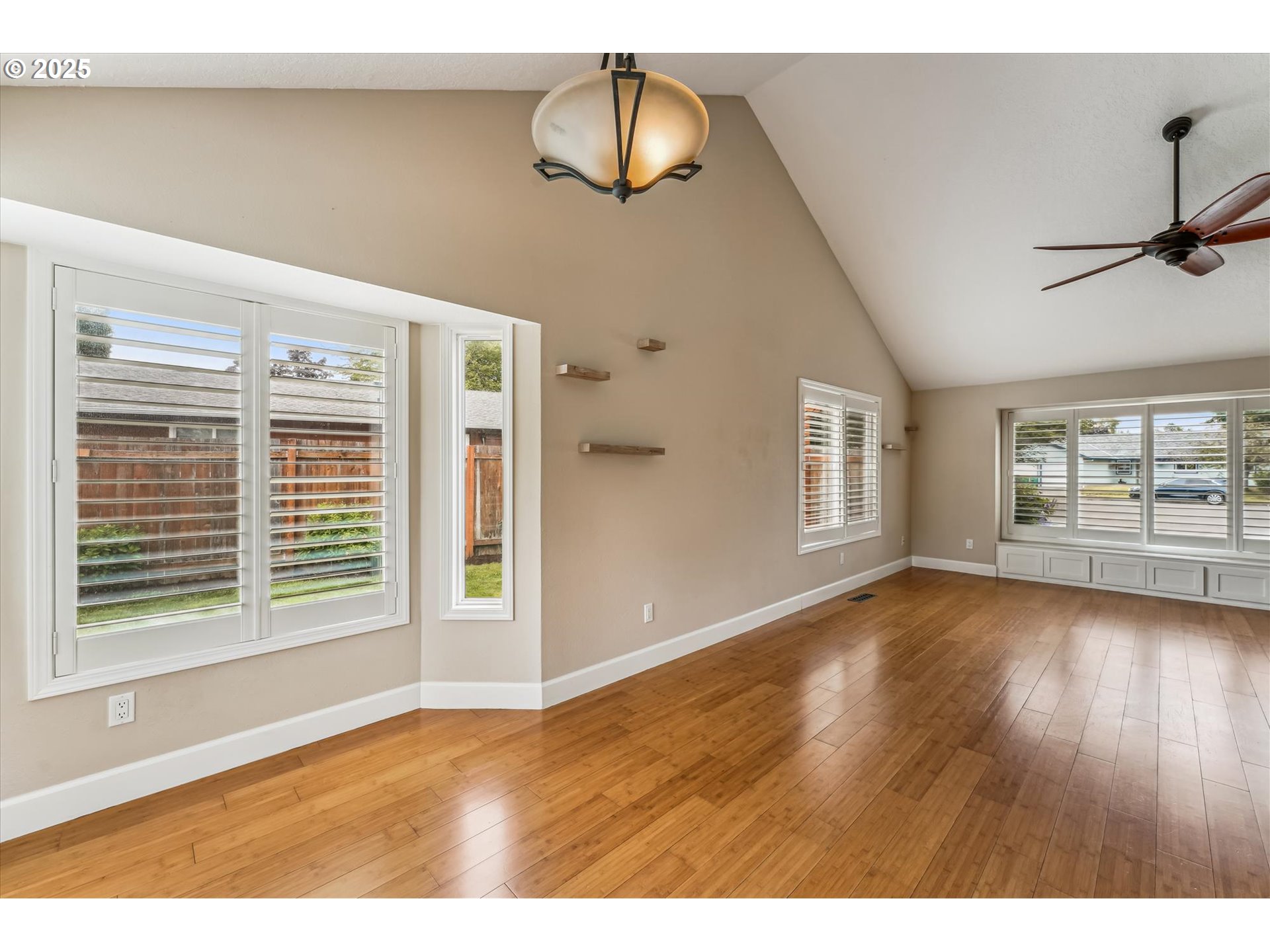 Forest Grove, Oregon, 97116, United States, 3 Bedrooms Bedrooms, ,2 BathroomsBathrooms,Residential,For Sale,1917976