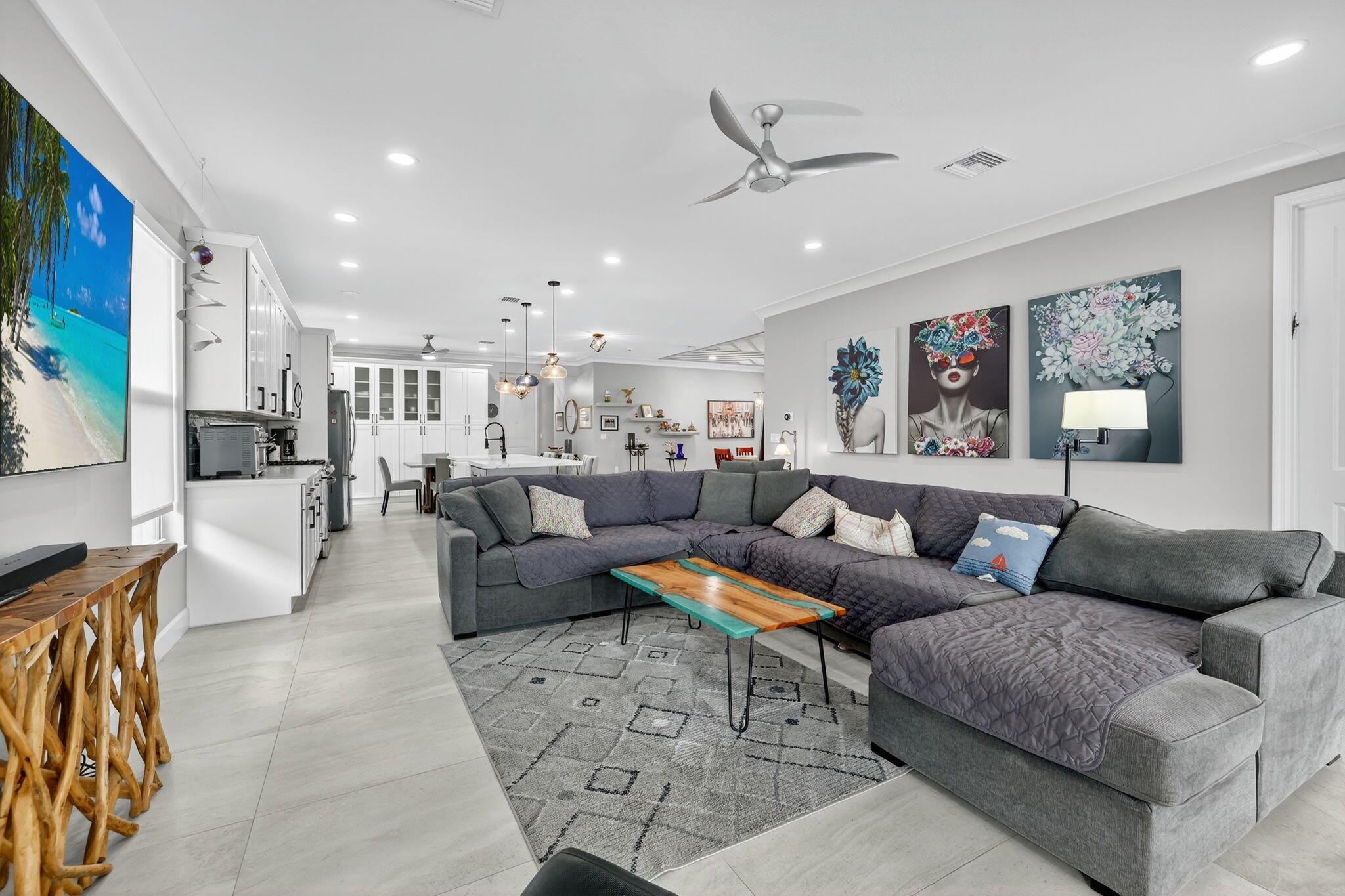 Port St Lucie, Florida, 34987, United States, 2 Bedrooms Bedrooms, ,2 BathroomsBathrooms,Residential,For Sale,1979461