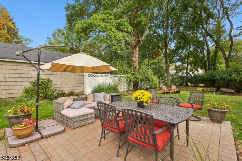 Cranford Twp., New Jersey, 07016, United States, 3 Bedrooms Bedrooms, ,2 BathroomsBathrooms,Residential,For Sale,1950969