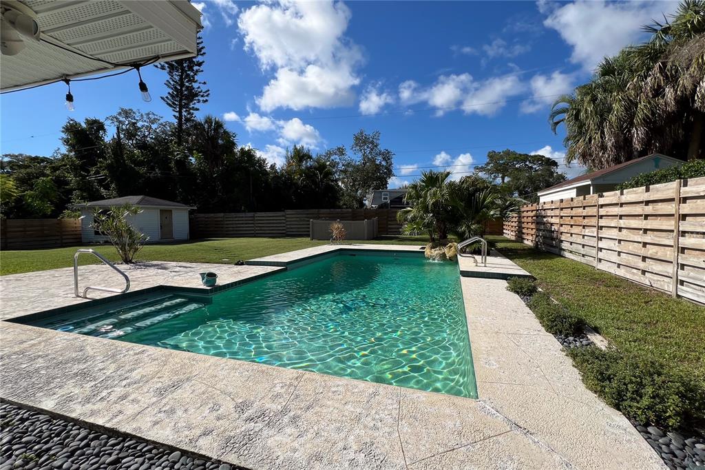 Sarasota, Florida, 34243, United States, 3 Bedrooms Bedrooms, ,3 BathroomsBathrooms,Residential,For Sale,1796778