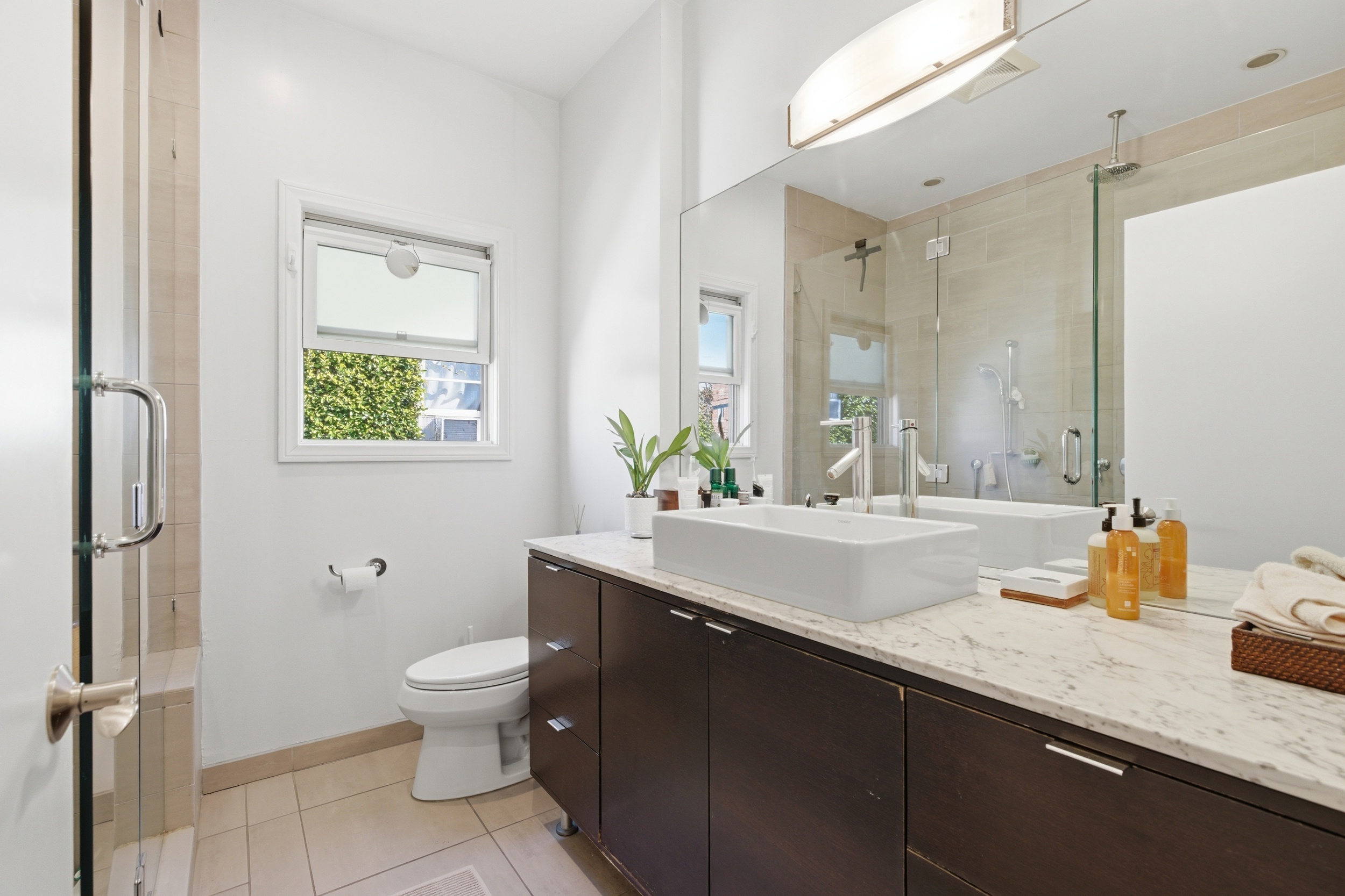  635 North Windsor Boulevard - 物件實景