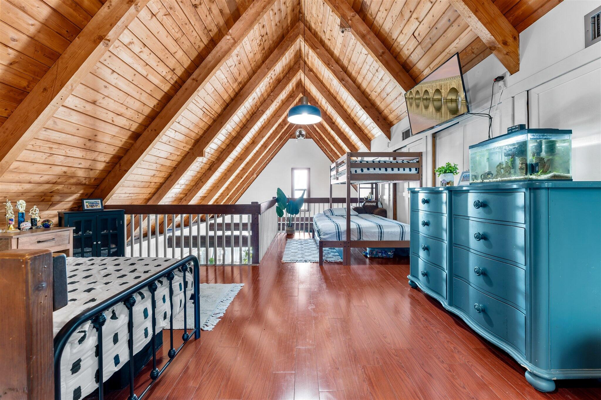 MARATHON, Florida, 33050, United States, 2 Bedrooms Bedrooms, ,2 BathroomsBathrooms,Residential,For Sale,2000916