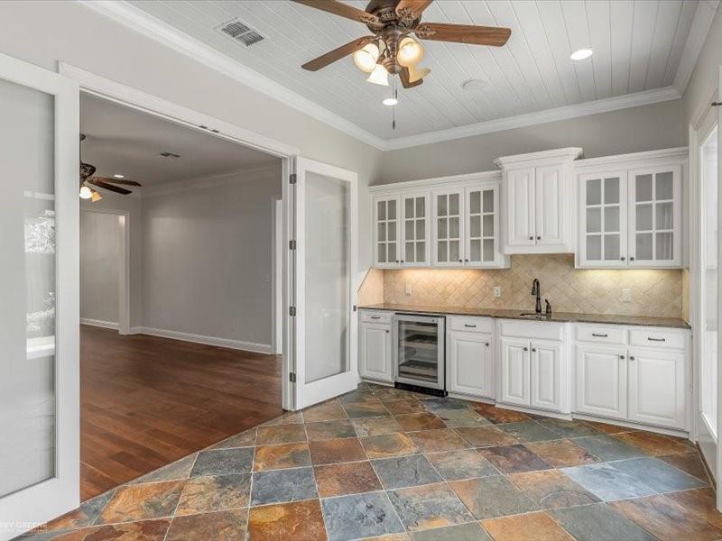 Shreveport, Louisiana, 71115, United States, 4 Bedrooms Bedrooms, ,4 BathroomsBathrooms,Residential,For Sale,1883675