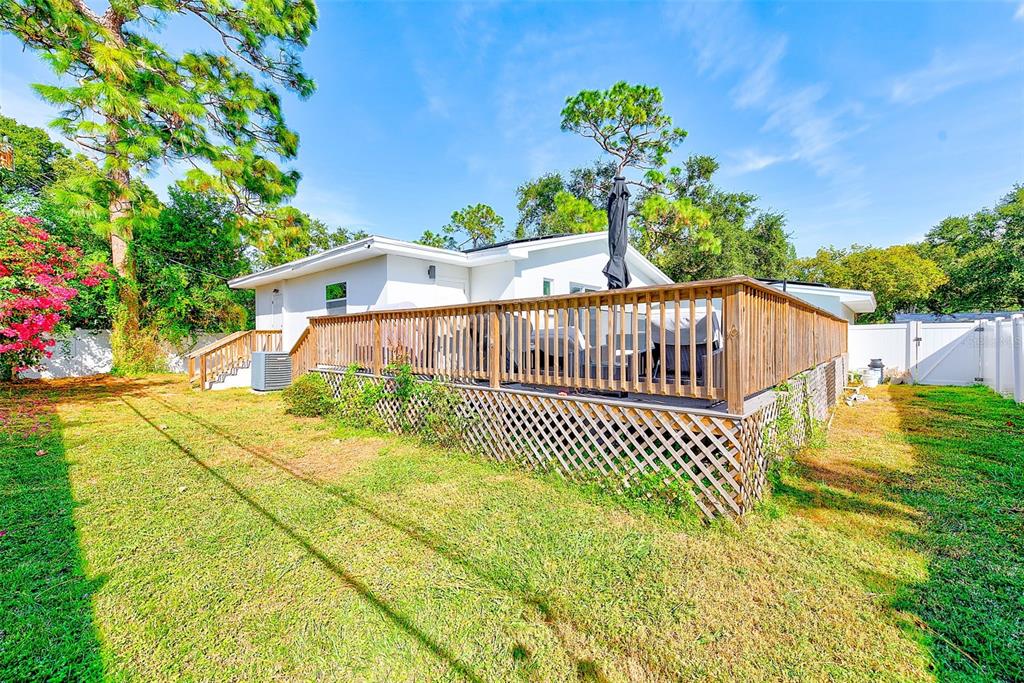 Largo, Florida, 33771, United States, 3 Bedrooms Bedrooms, ,2 BathroomsBathrooms,Residential,For Sale,1991349