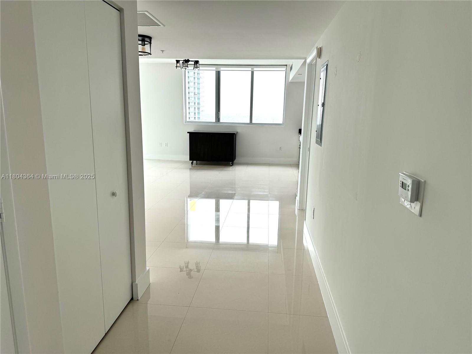 Miami, Florida, 33130, United States, 2 Bedrooms Bedrooms, ,3 BathroomsBathrooms,Residential,For Sale,1849897